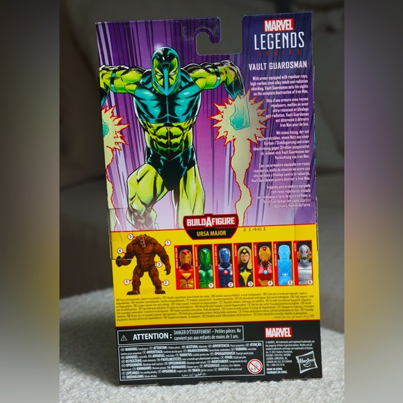 Marvel Iron Man Vault Guardsman Legends Series Hasbro New - Picture 3 of 3